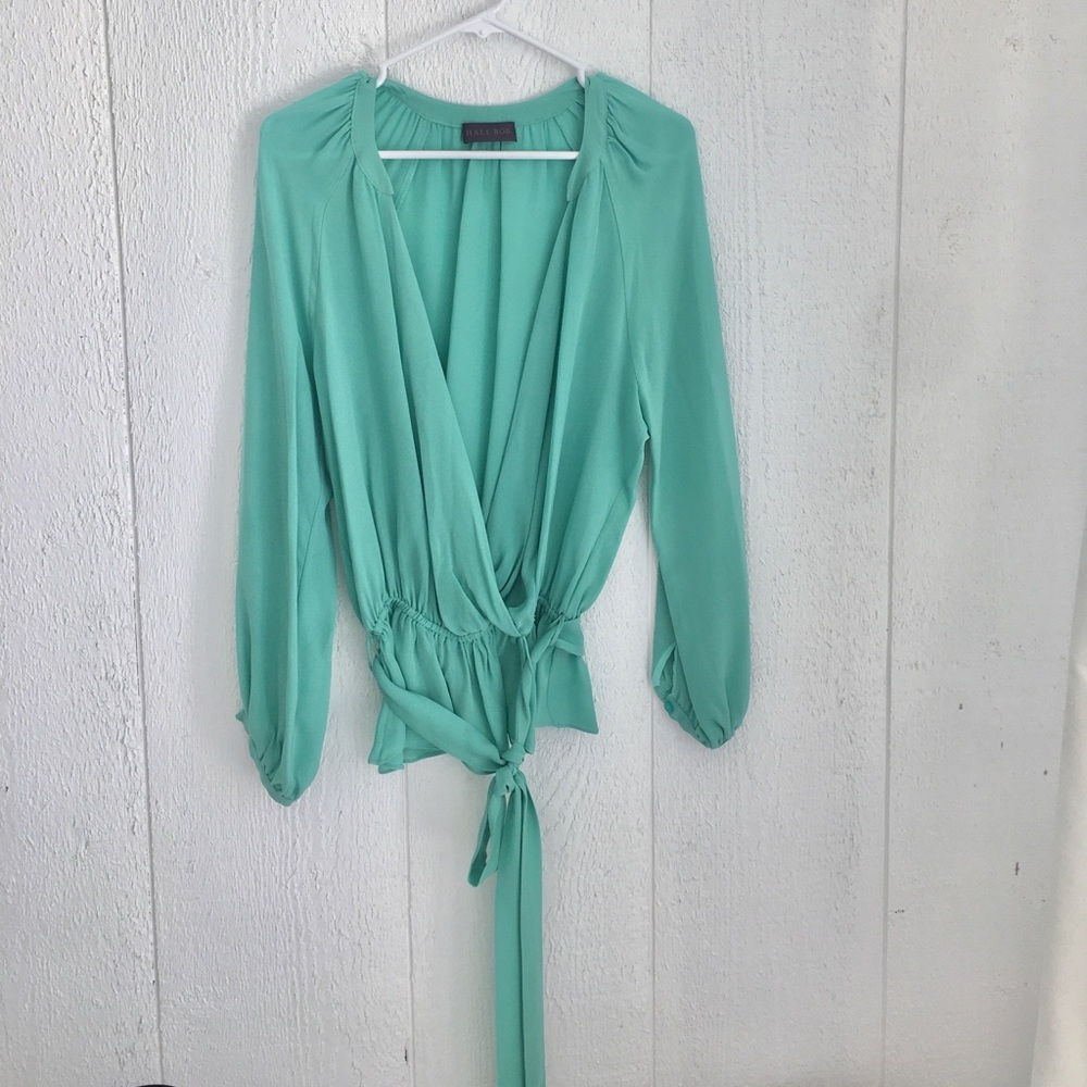 NWOT Beautiful Turquoise Blouse